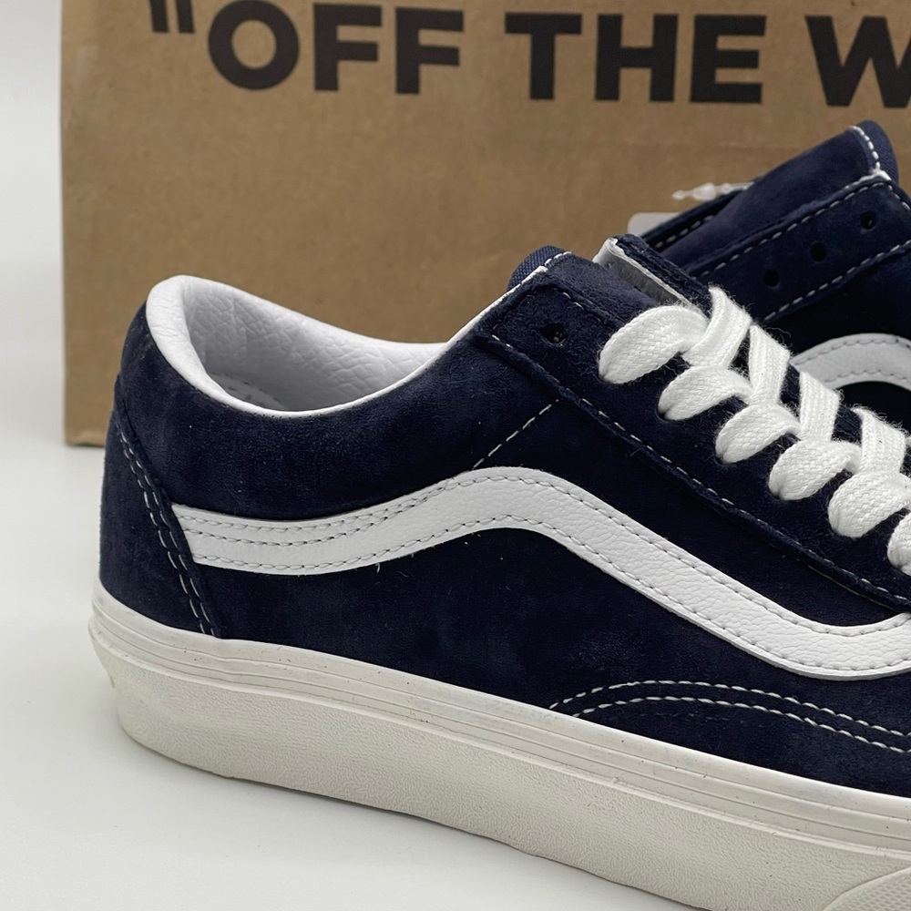 Old Skool Navy Blue Suede Vans - Picture 2 of 12